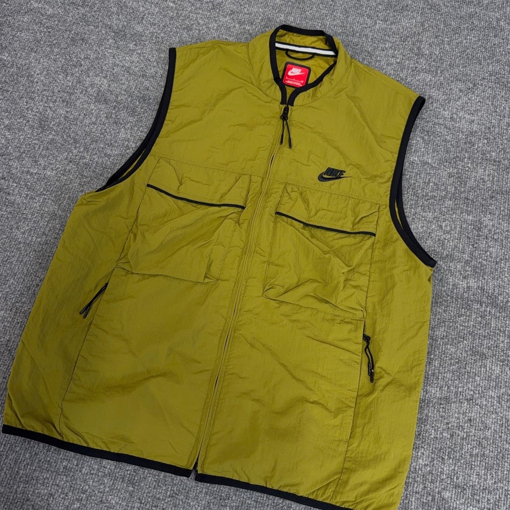 Nike Tech Woven Vest Men Small Green Full Zip Utility Cargo FZ0748-307 Full Zip